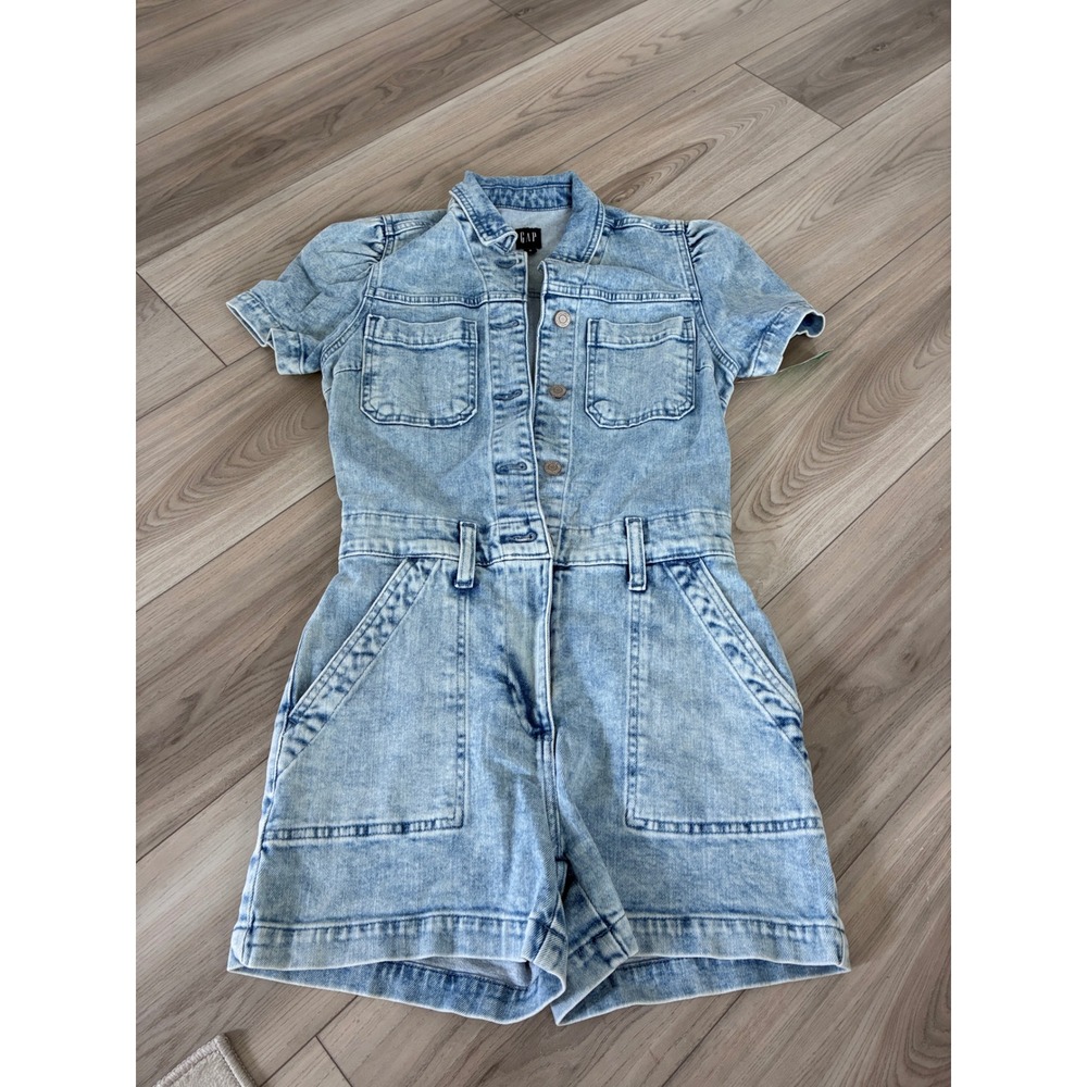 GAP Women Light Wash Denim Short Sleeve Romper Utility Button Front Size 0 NWT